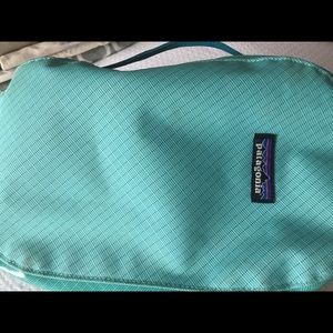 Patagonia Large 10L Black Hole Cube